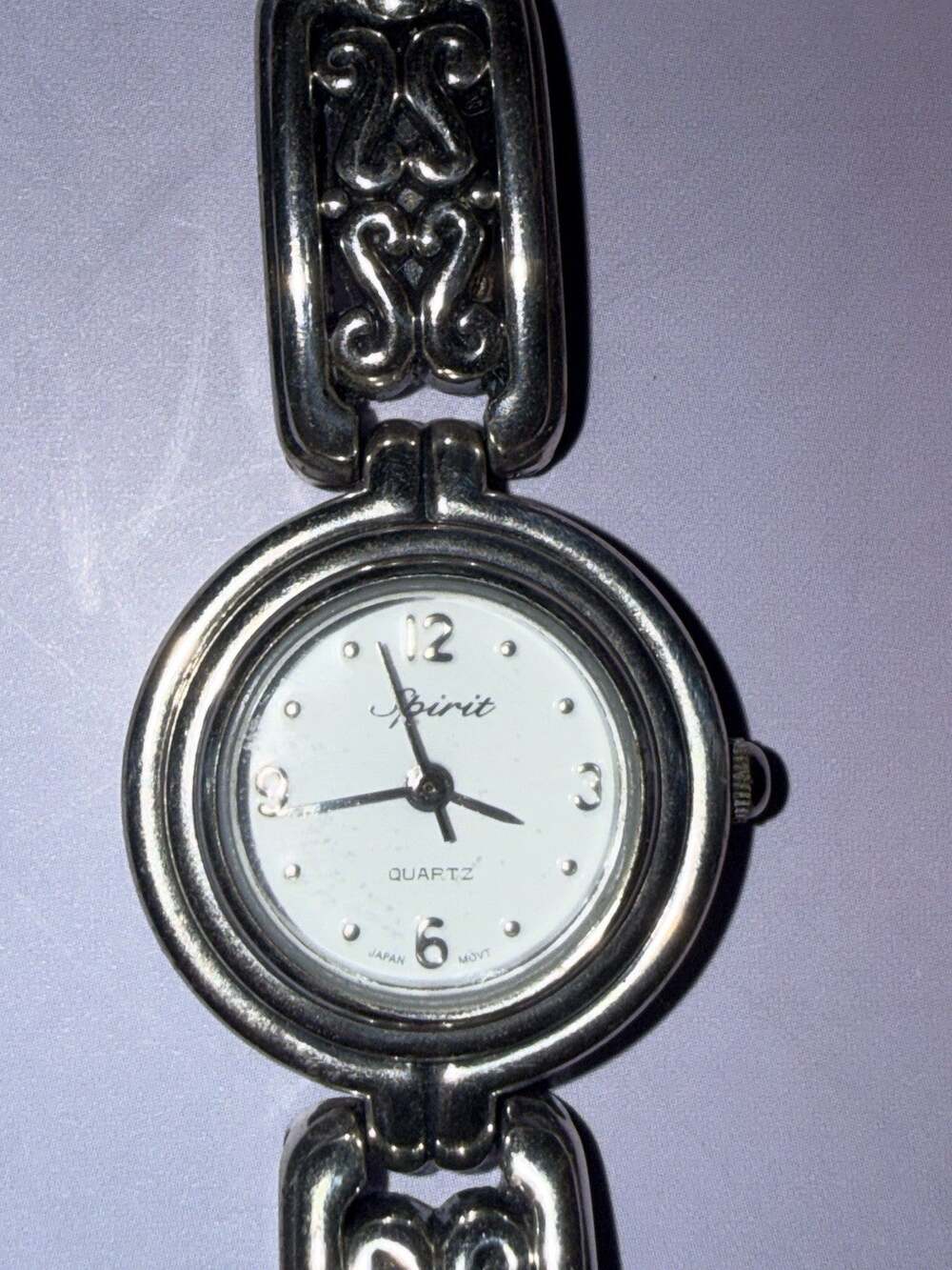 Spirit Quartz fashion watch